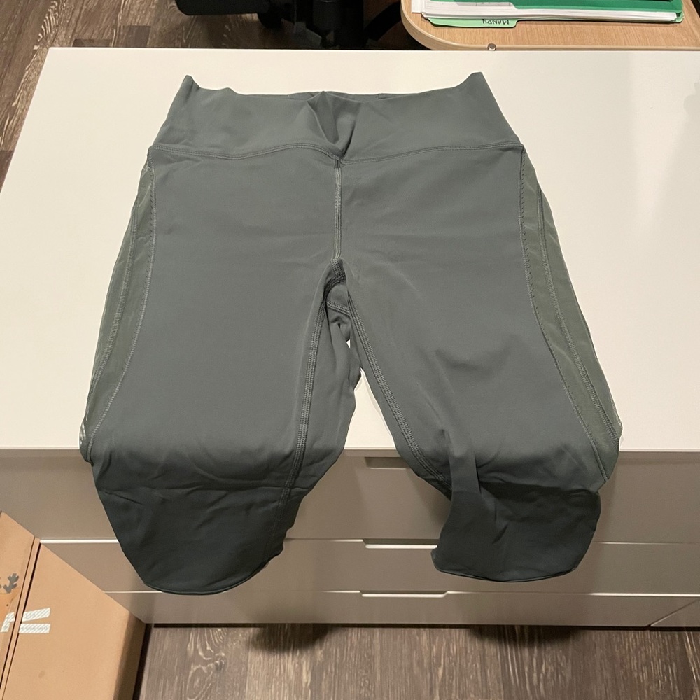 Lululemon Cropped Leggings